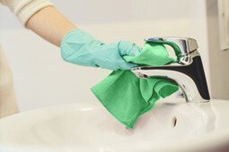 When to Hire Professional Cleaners