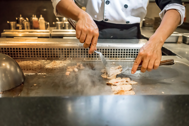 A Guide To Cleaning A Restaurant Grill